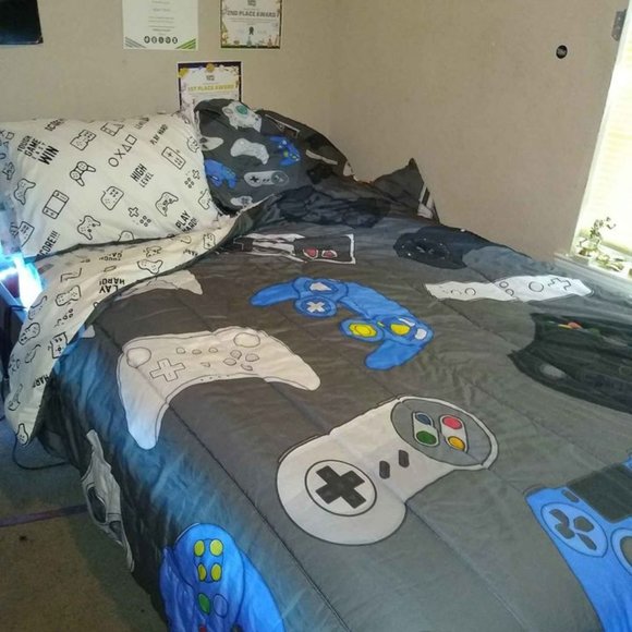 Gamepad Controller Complete Full-size Bedding Set - Picture 1 of 4